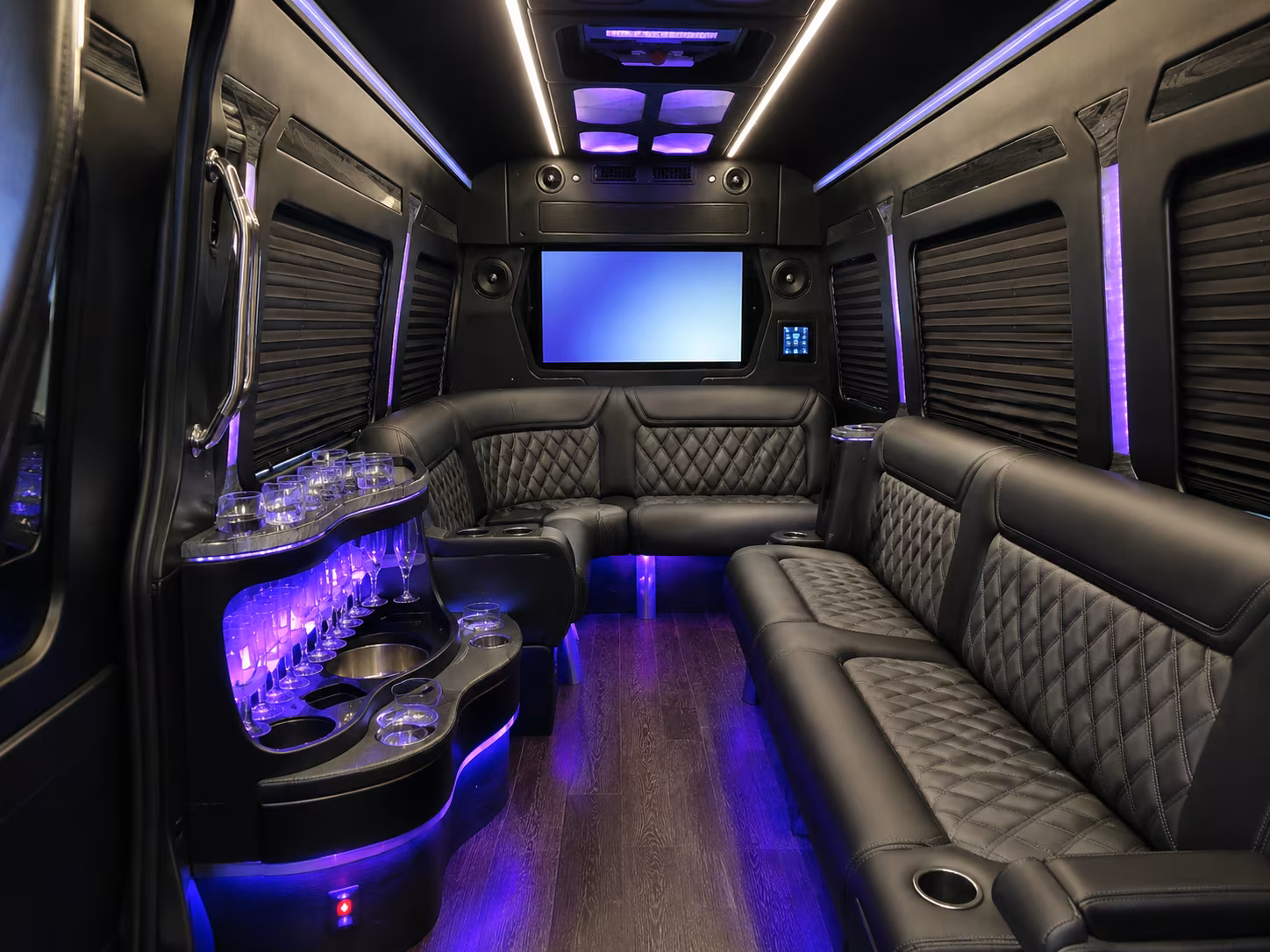 chicago weekend trips and multi day charters from flint